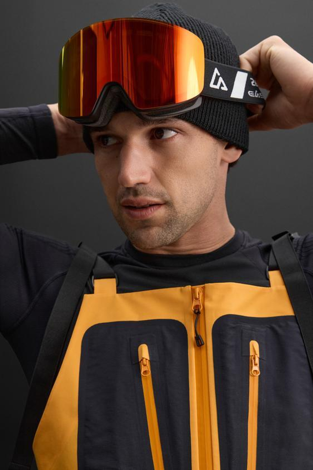 ZARA ЛЫЖНАЯ МАСКА, ЧЕРНЫЙ