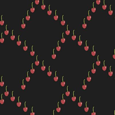 вишня на чёрном фоне