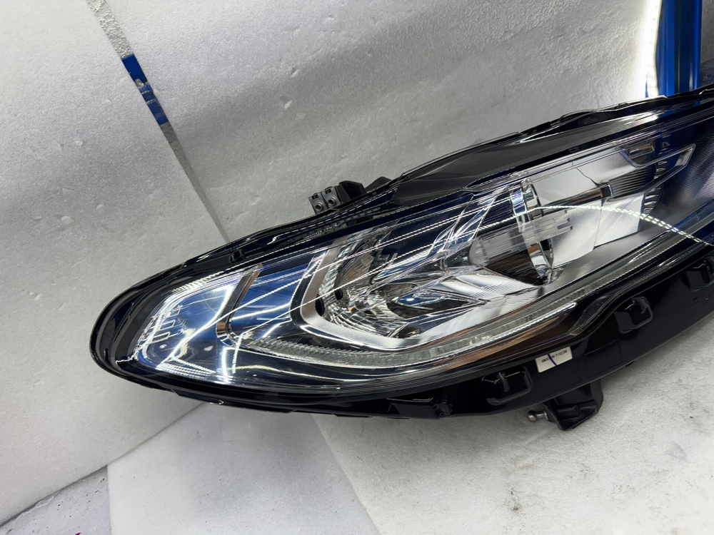 Фара в сборе Ford Mondeo оригинал