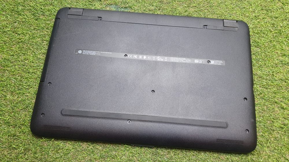 Ноутбук HP AMD A6/16Gb/M330 2Gb/15-ba027ur P3T33EA/Windows 10