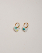 Серьги с подвесками в форме сердец