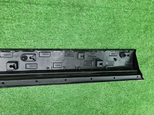 Накладка двери передняя правая Voyah Free (21-нв)