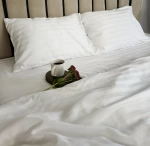 Простыня на резинке 200*160*25 WHITE LINE, сатин