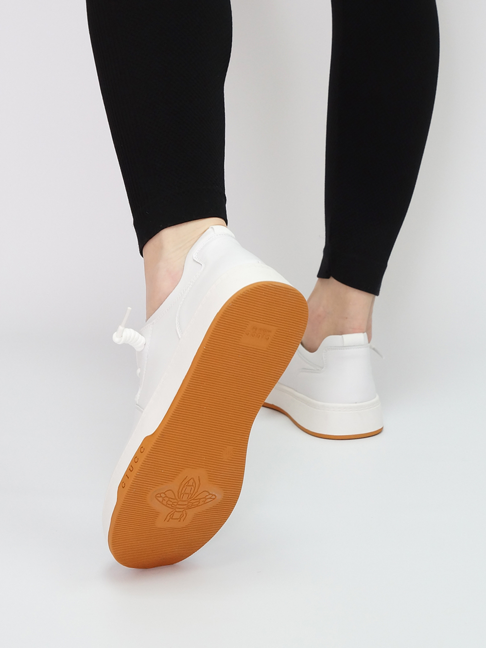 Кроссовки женские демисезонные