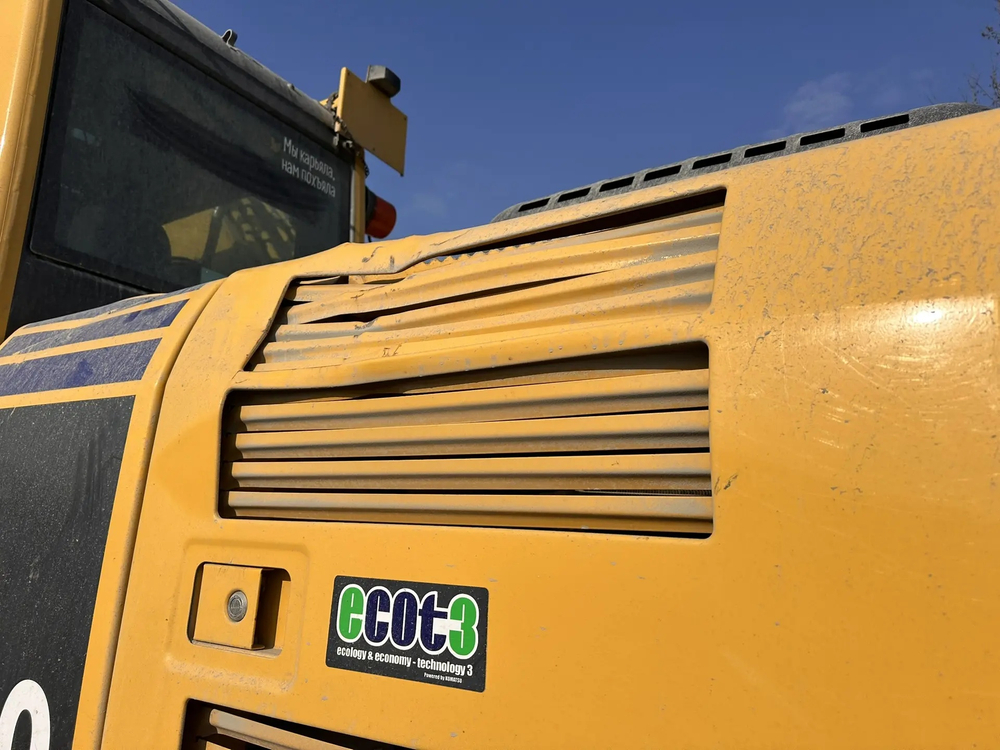 KOMATSU PC 220 Экскаватор PC220LC-8M0 (Дизельный, 6,7 л, 167 л.с., АТ)