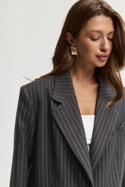 Пиджак свободный в полоску темно-серого цвета