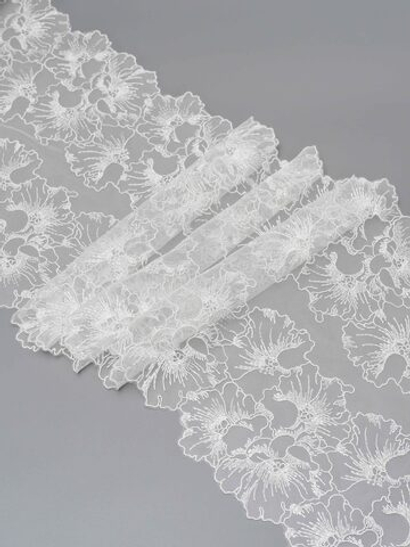 Вышивка на сетке теплая белая неэластичная ширина 22 см