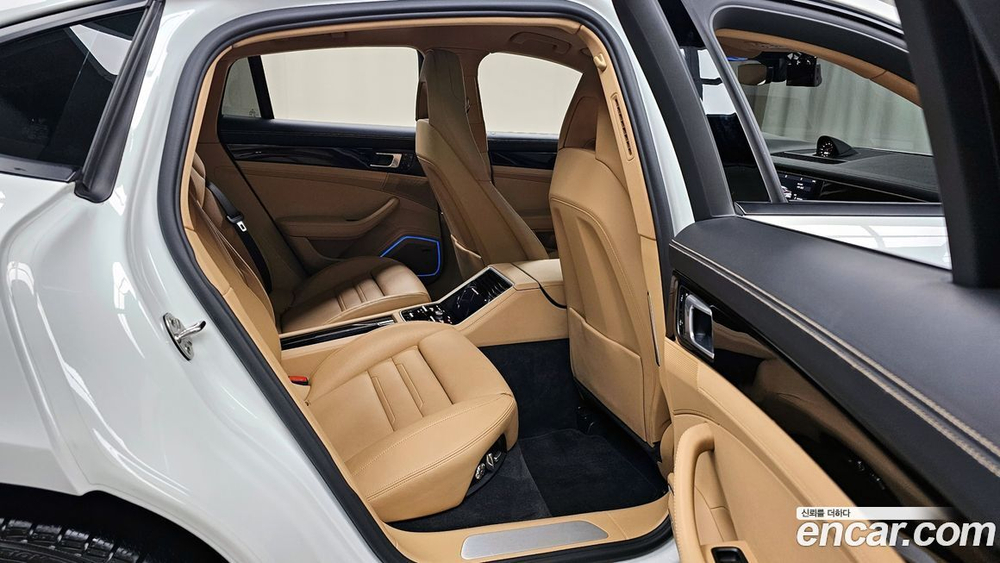 Porsche Panamera (971) 3.0 AWD (03.2020)