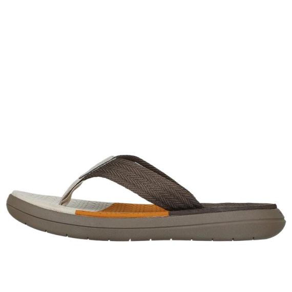 Skechers Relaxed Fit 'Light Brown'