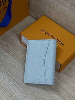 Визитница Louis Vuitton