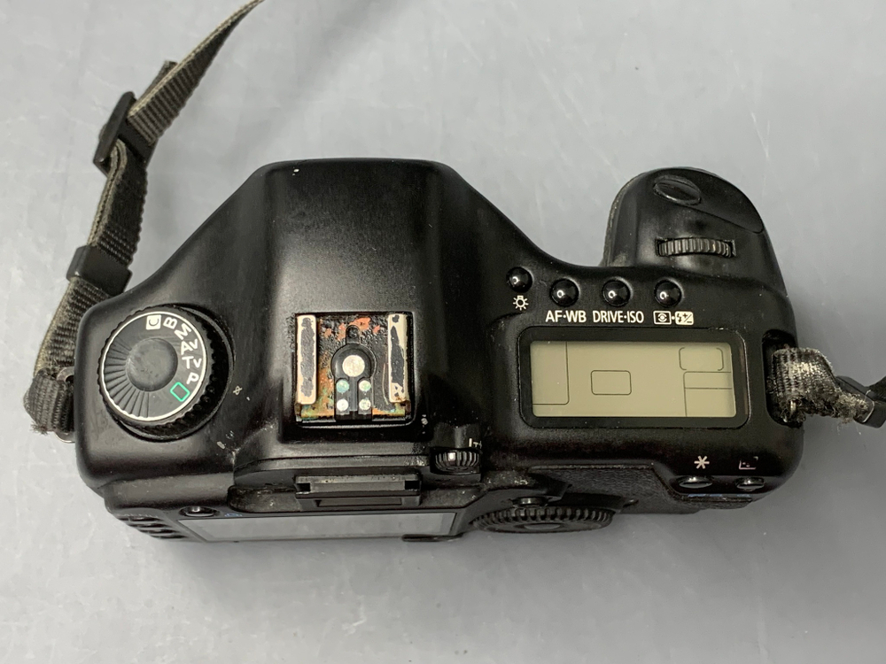 Canon EOS 5D с дефектом
