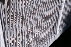 "Канны" диван 2-местный плетеный из роупа, каркас алюминий белый муар, роуп светло-серый круглый, ткань серая 017