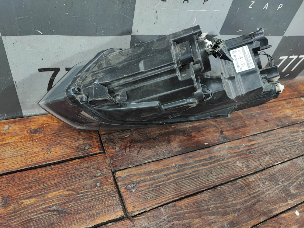 Фара правая галоген Volkswagen Polo 5 15-20 Б/У Оригинал 6C1941006B