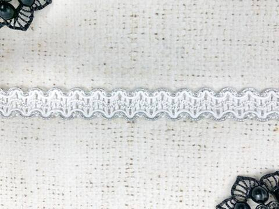 Тесьма отделочная, ш. 1,5 см, белый с серебром