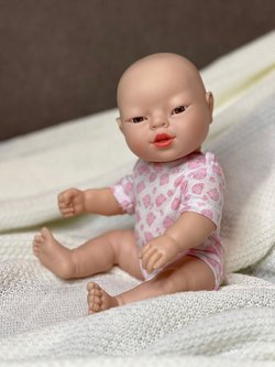 Кукла BERJUAN виниловая 30см Newborn (17082)