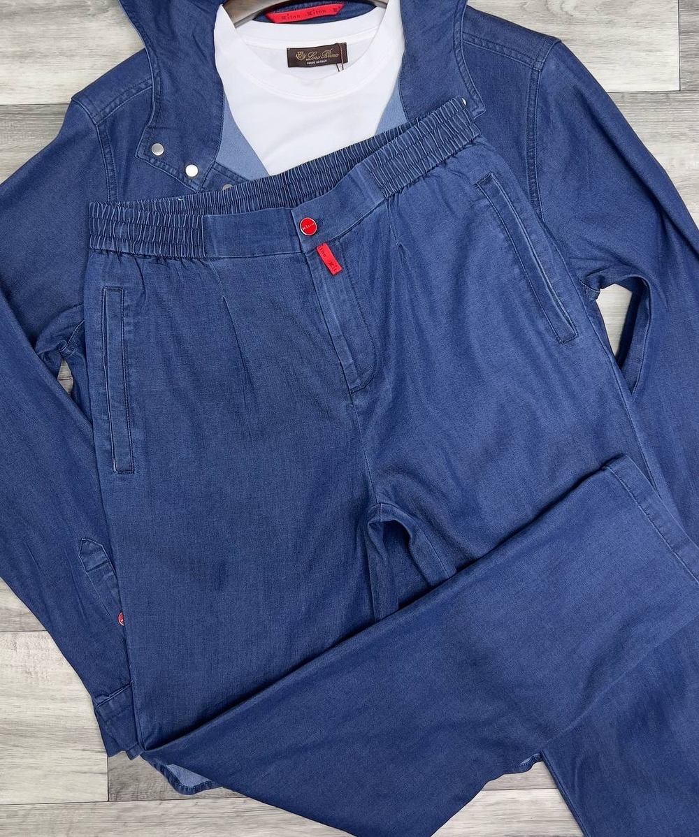 Джинсовый костюм Kiton