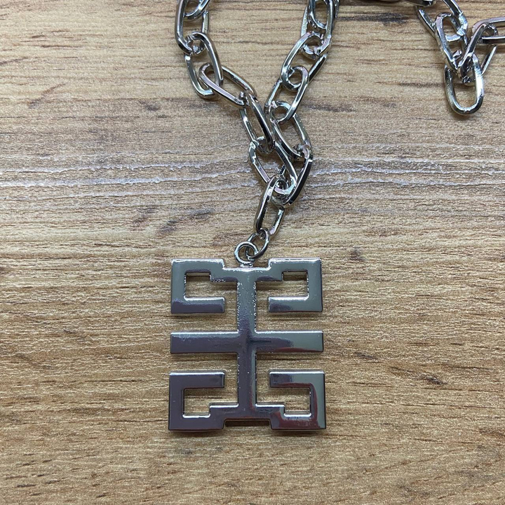 Кулон Знак на цепочке металл серебристый