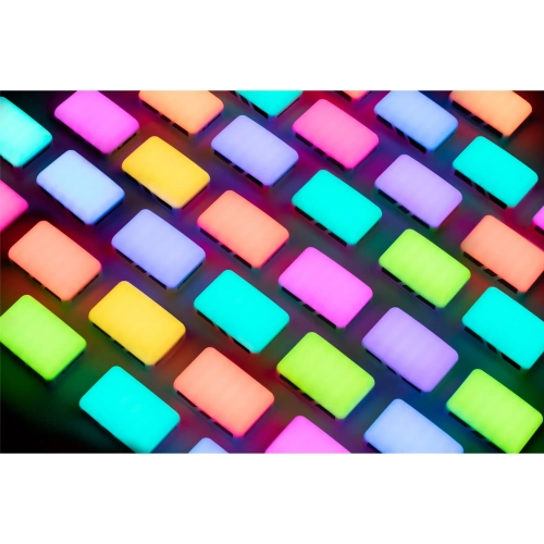 Комплект светодиодных осветителей Godox Knowled C5R-K8 с зарядным кейсом