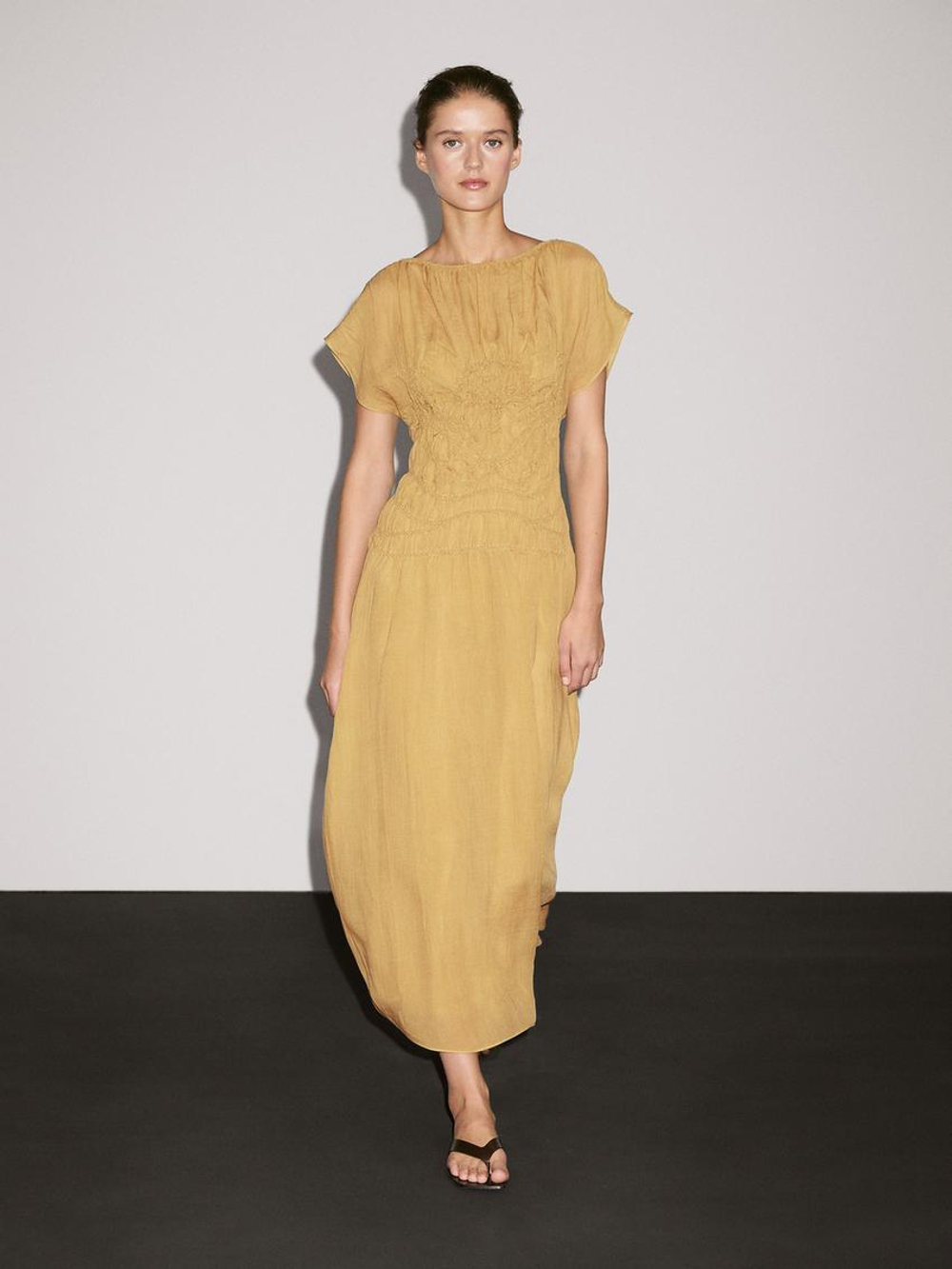 Massimo Dutti Платье миди с вышивкой, горчично-желтый