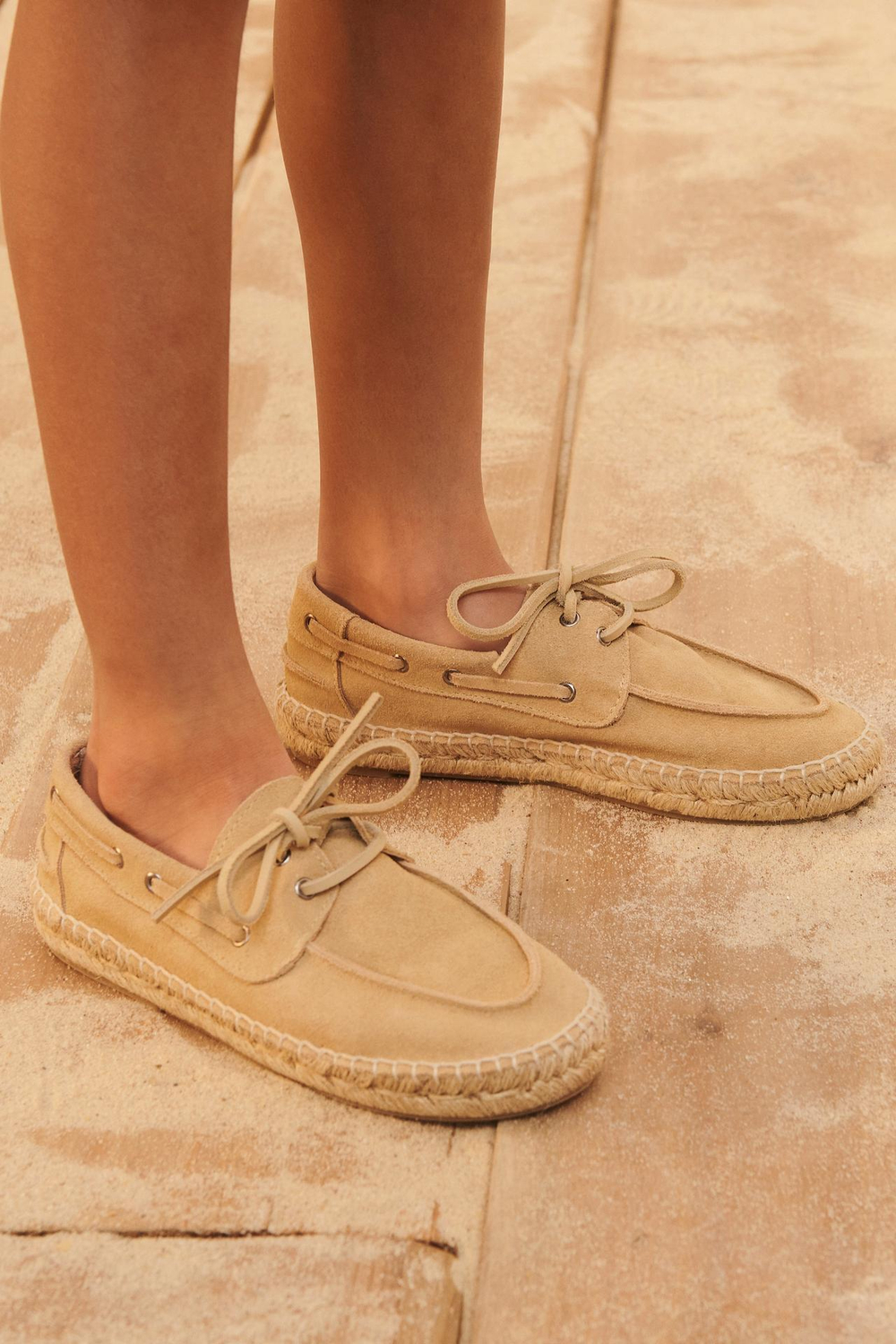 ZARA ЗАМШЕВЫЕ ЛОФЕРЫ, ПЕСОЧНО-КОРИЧНЕВЫЙ