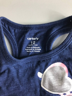 Майка со стильным принтом, визуально на 1 год