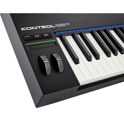 Native Instruments Kontrol S88 Mk3