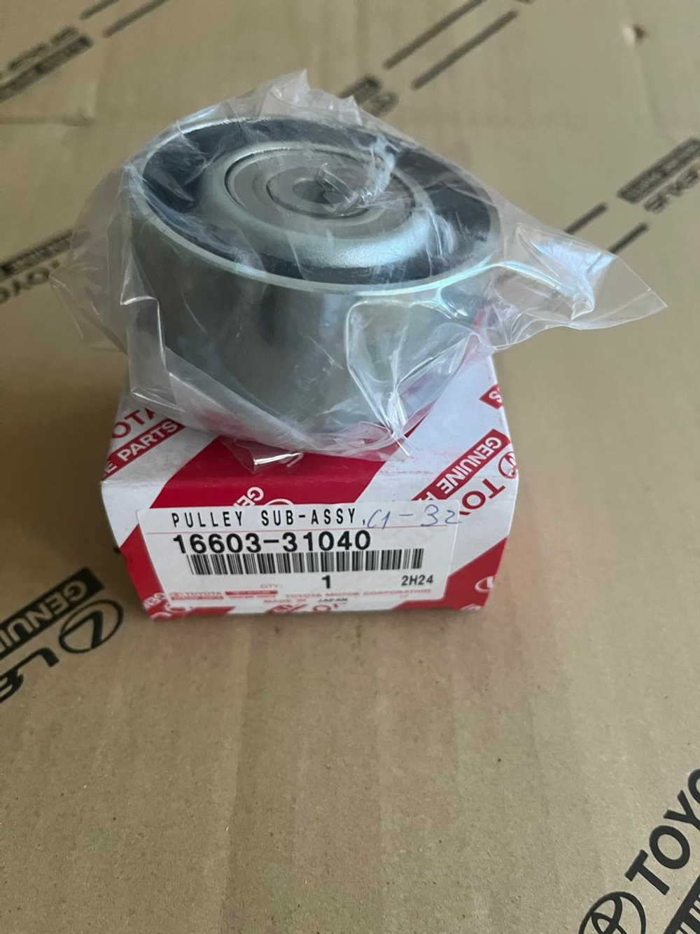 Ролик натяжителя обводного ремня TOYOTA 16603-31040, шт