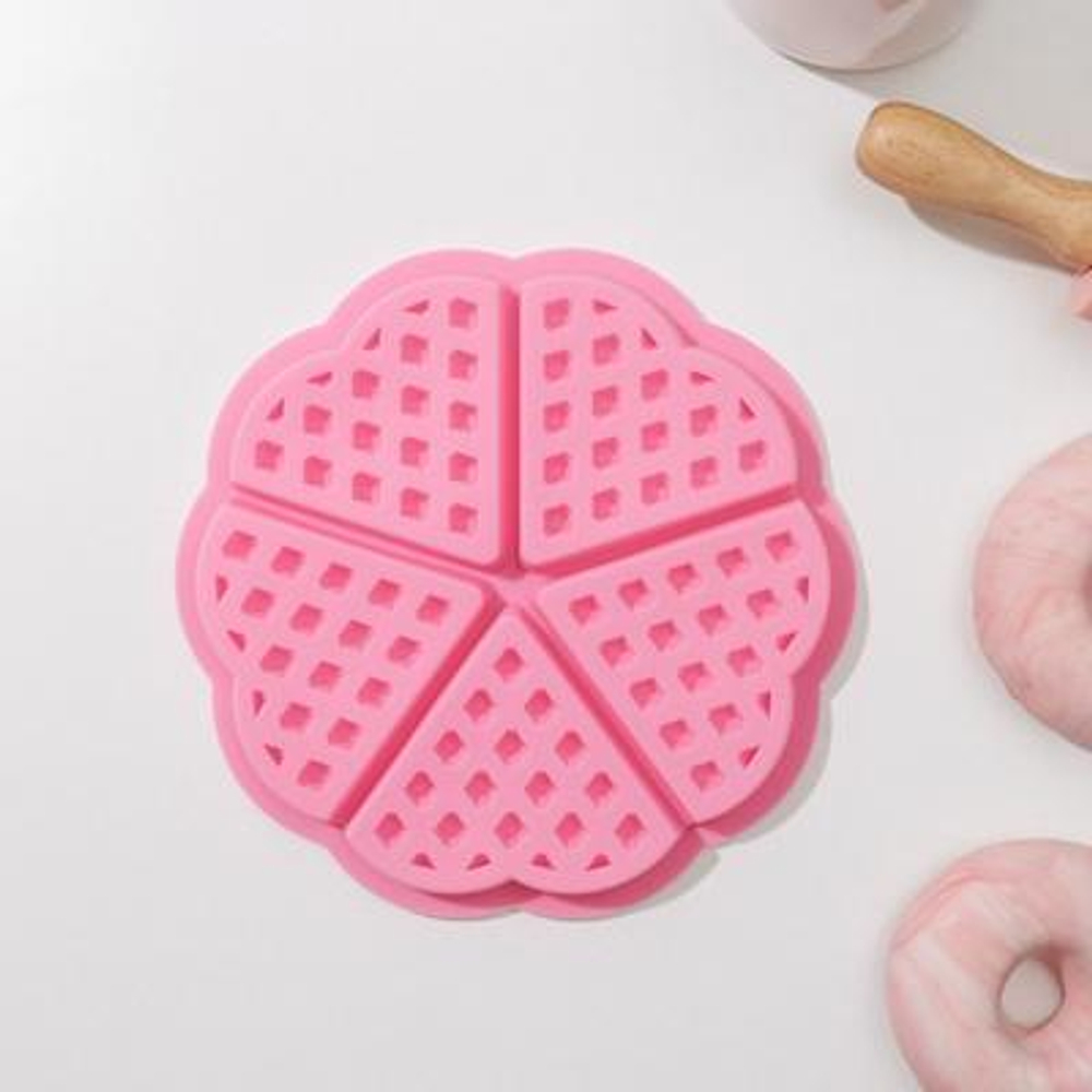 Форма для выпечки «Вафля. Сердце», d=18 см, 5 ячеек