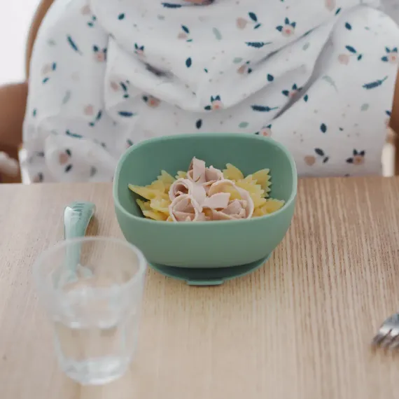 Миска из силикона Beaba Silicone Bowl With Suction Sage Green