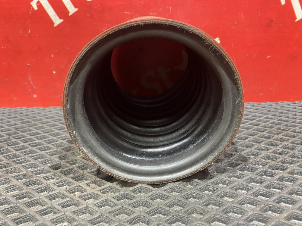 Патрубок интеркулера 2018г