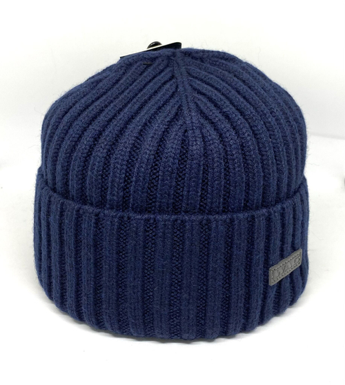 Шапка классическая с отворотом на флисе