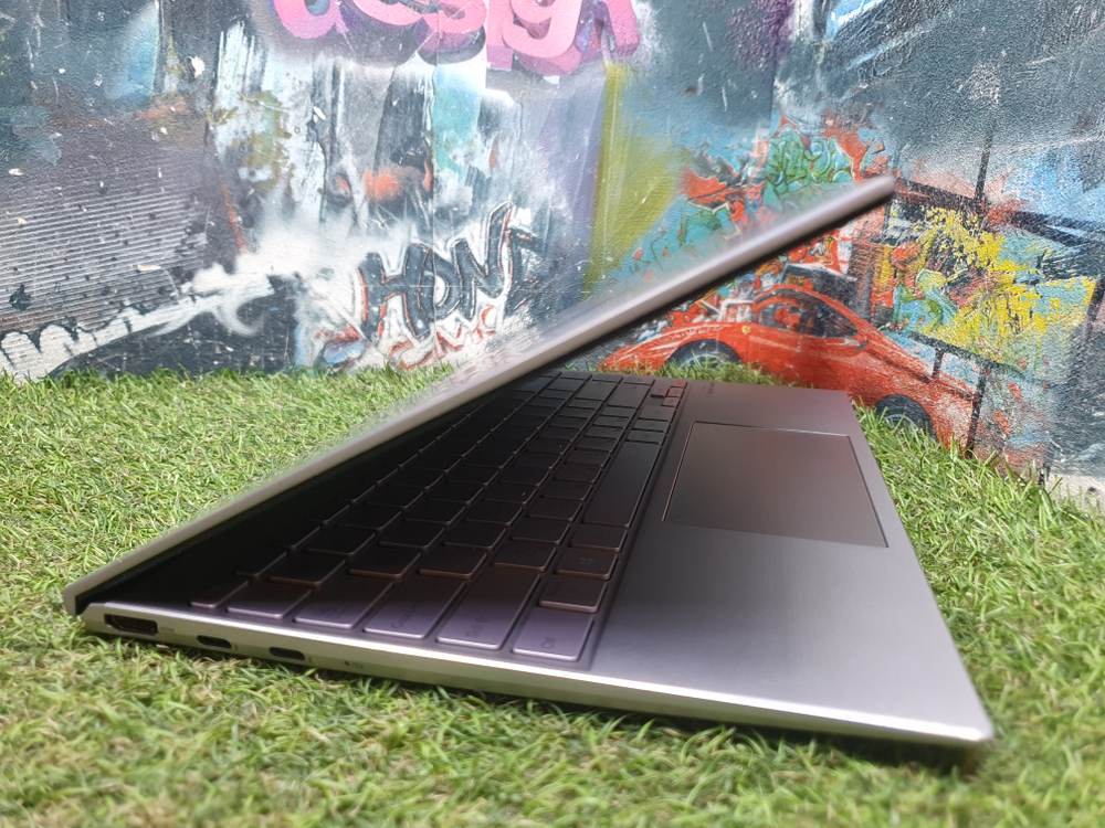 Ноутбук ASUS i5-11/16Gb/FHD/Zenbook UX425EA
