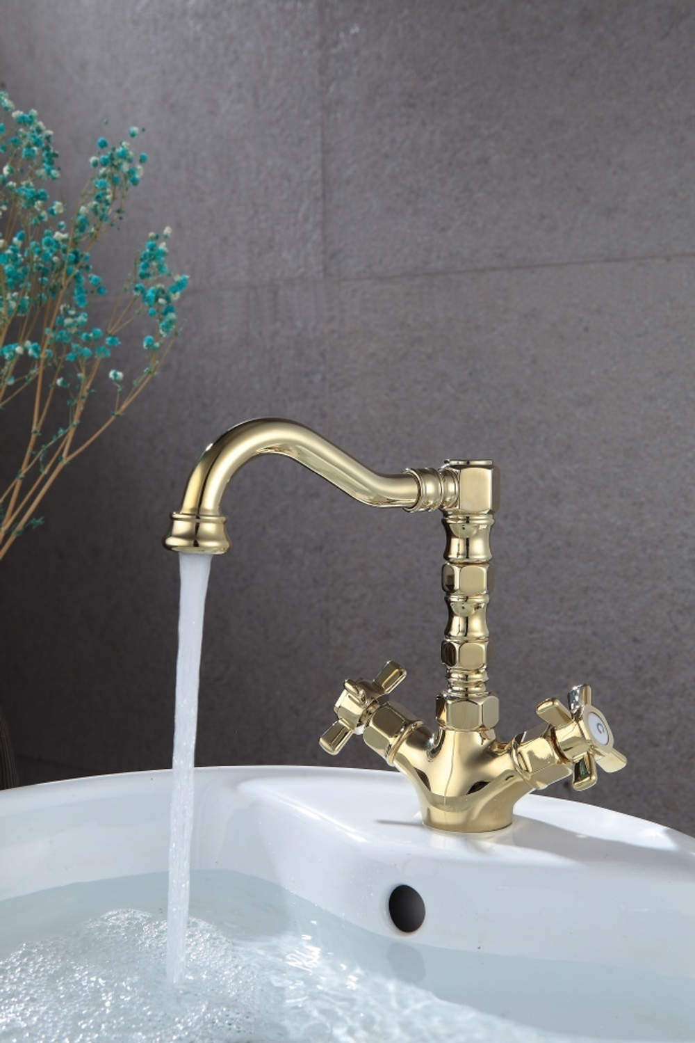 15013-E Смеситель  для умыв. ЗОЛОТО  GANZER (10/1шт)