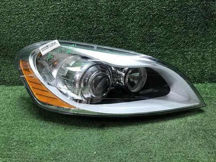 Битая Фара правая Volvo XC60 1 (2008-2013) ксенон