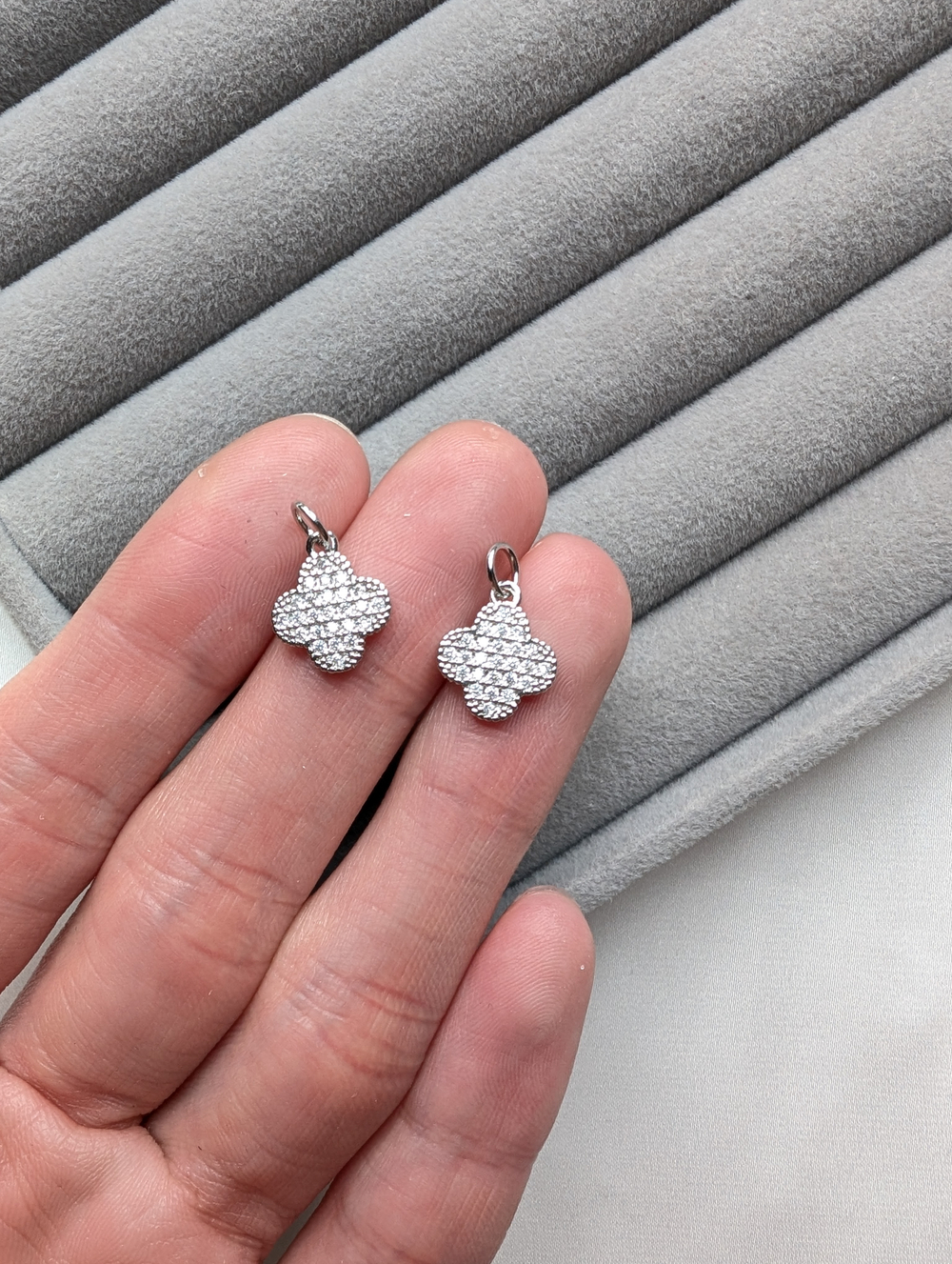 Подвеска клевер 12.5*10.5мм