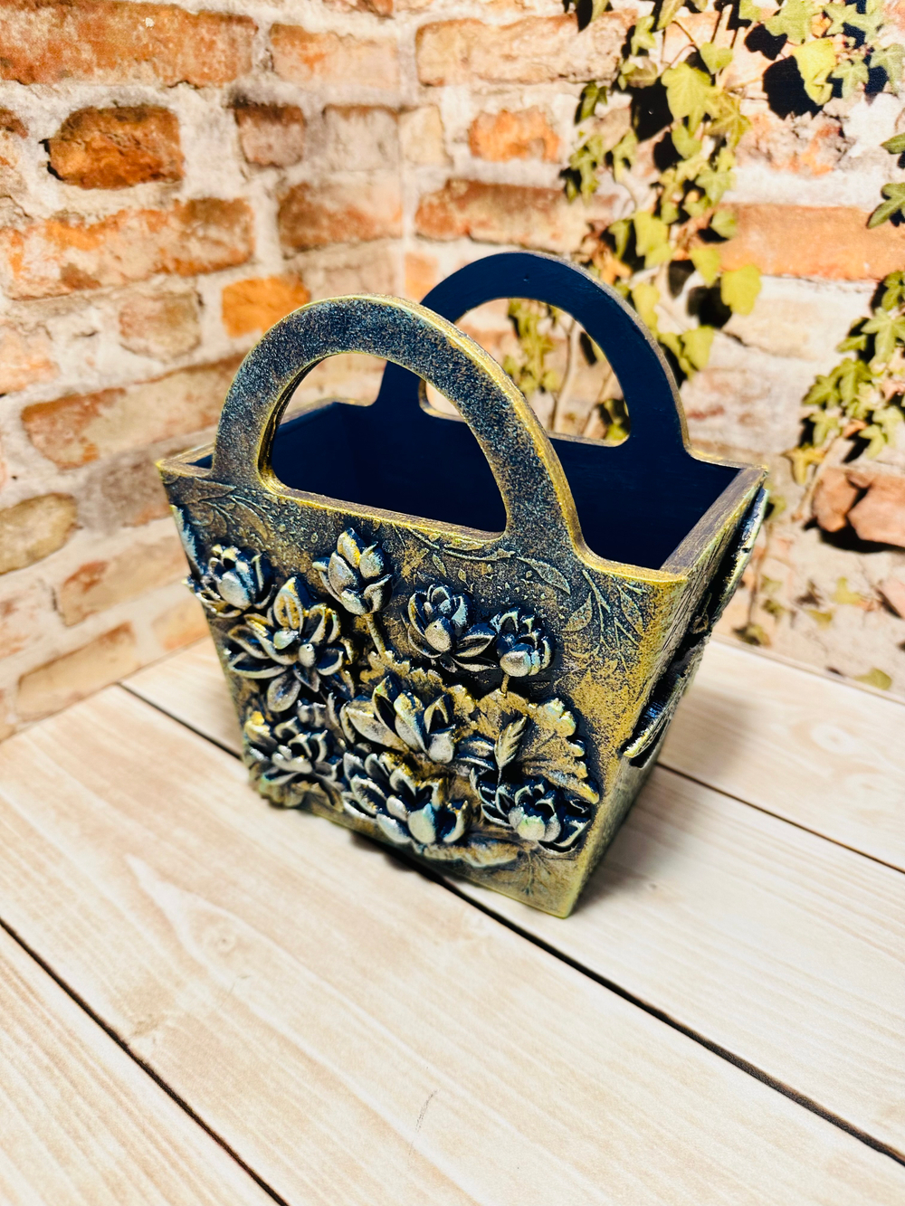 Корзиночка "Фея на лилии"