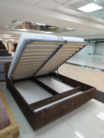 Кровать из массива дуба Piastre (под подъемный механизм)