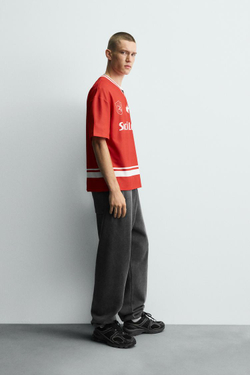 ZARA ФУТБОЛКА С РЕТРО ПРИНТОМ, КРАСНЫЙ