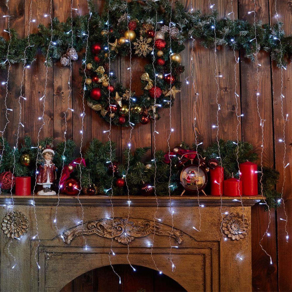 ULD-C1515-100-DTA WHITE IP20 Занавес светодиодный. 1.5х1.5м. 100 светодиодов. Белый свет. Провод прозрачный. TM Uniel