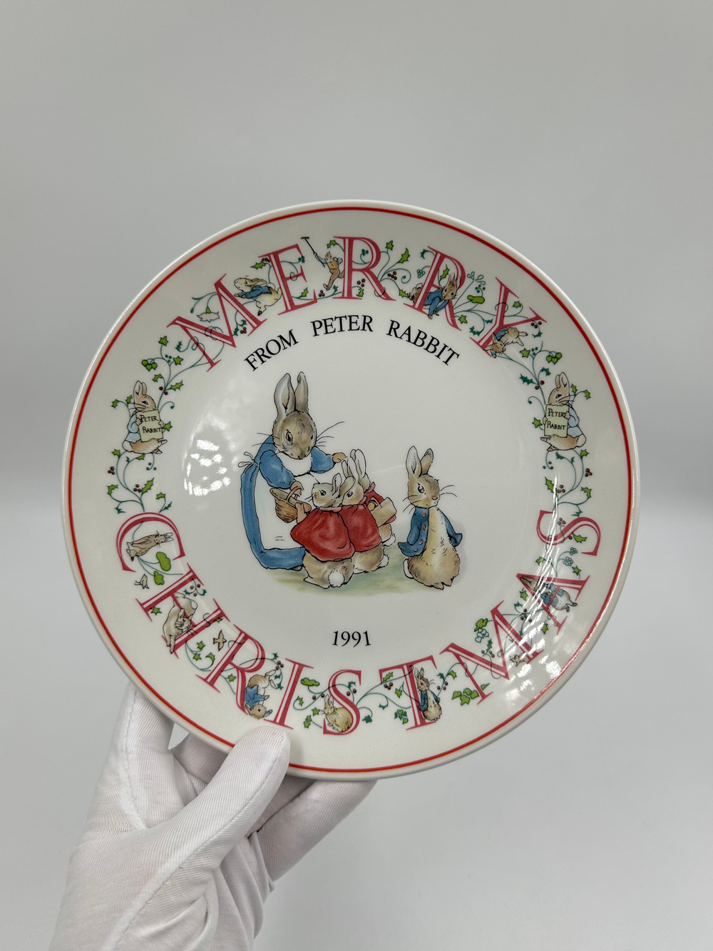 Тарелка Merry Christmas from Peter Rabbit Wedgwood 1991 год