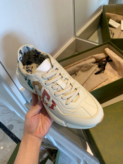 Gucci Rhyton Sneaker
