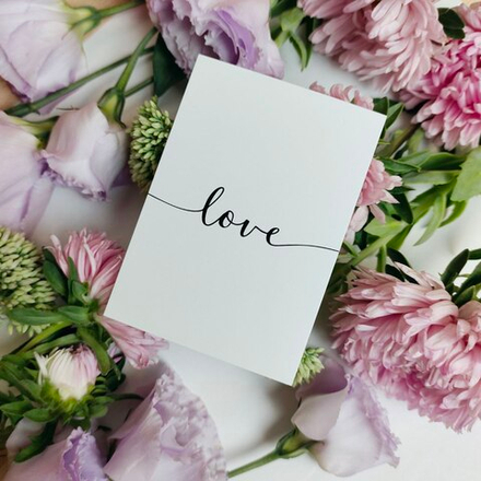 Открытка А8 LOVE