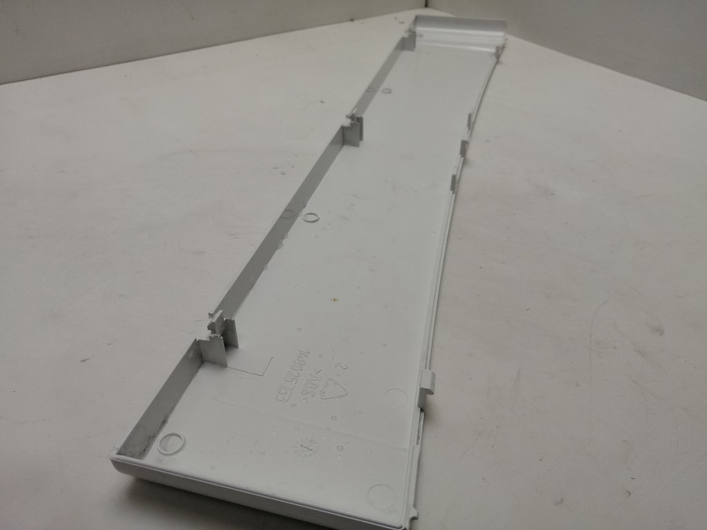 IWSD51051 кт121 Декоративная панель для стиральной машины Indesit 148025753 б/у