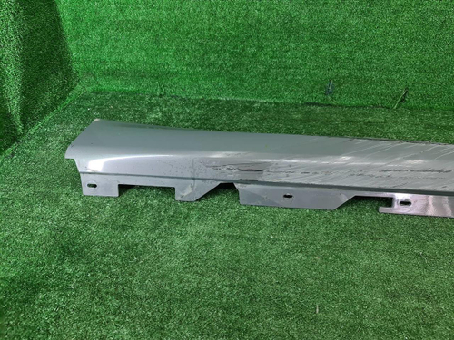 Накладка порога правая BMW 6er G32 (17-нв) M-paket
