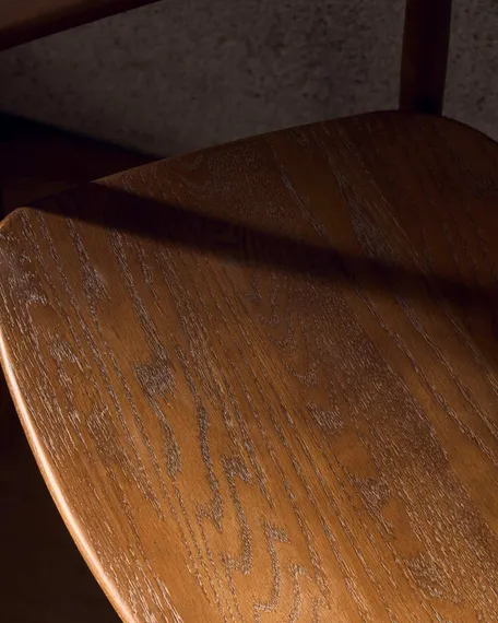 Стул Fondes из массива дуба, темный