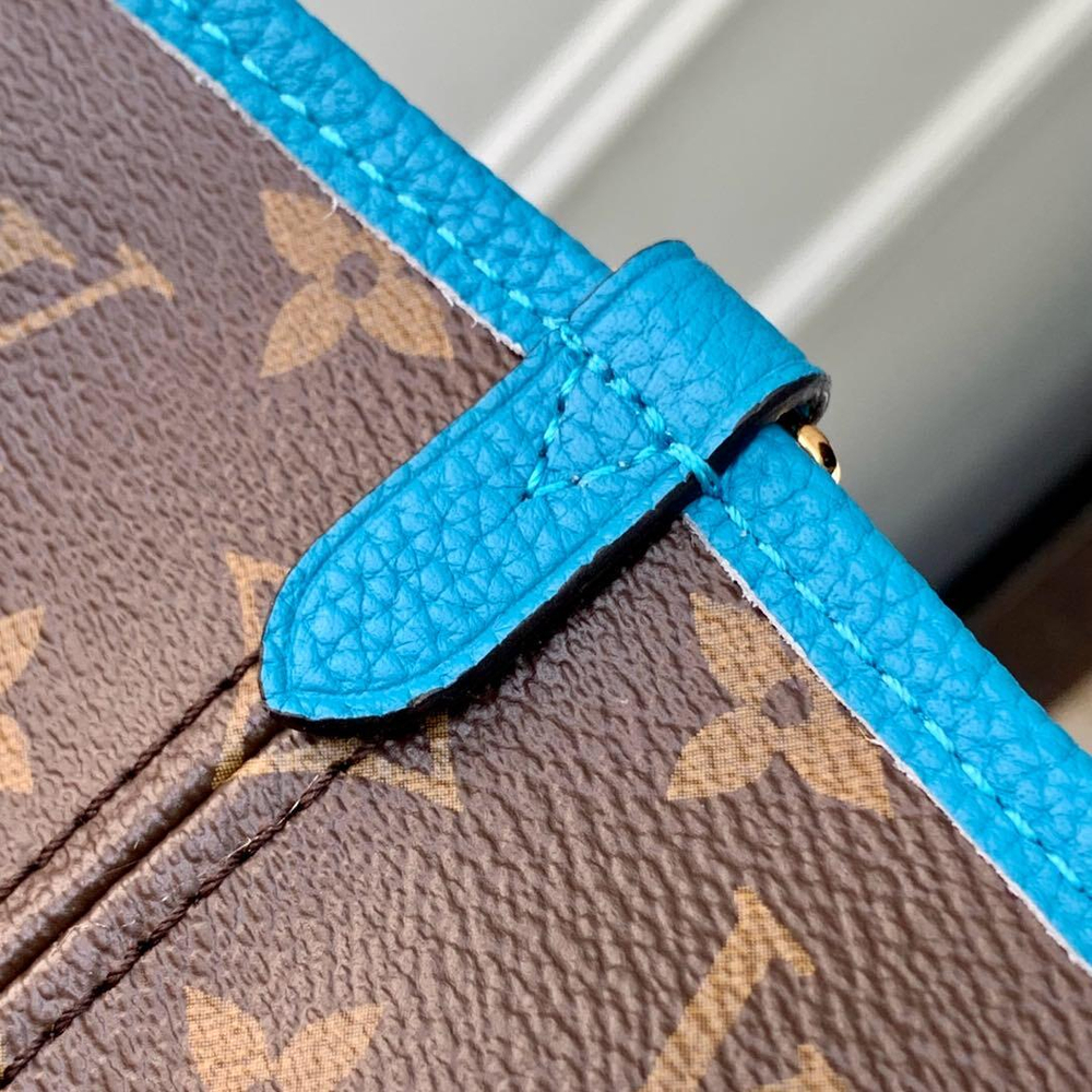 Louis Vuitton Neverfull Bandouliere Inside Out MM