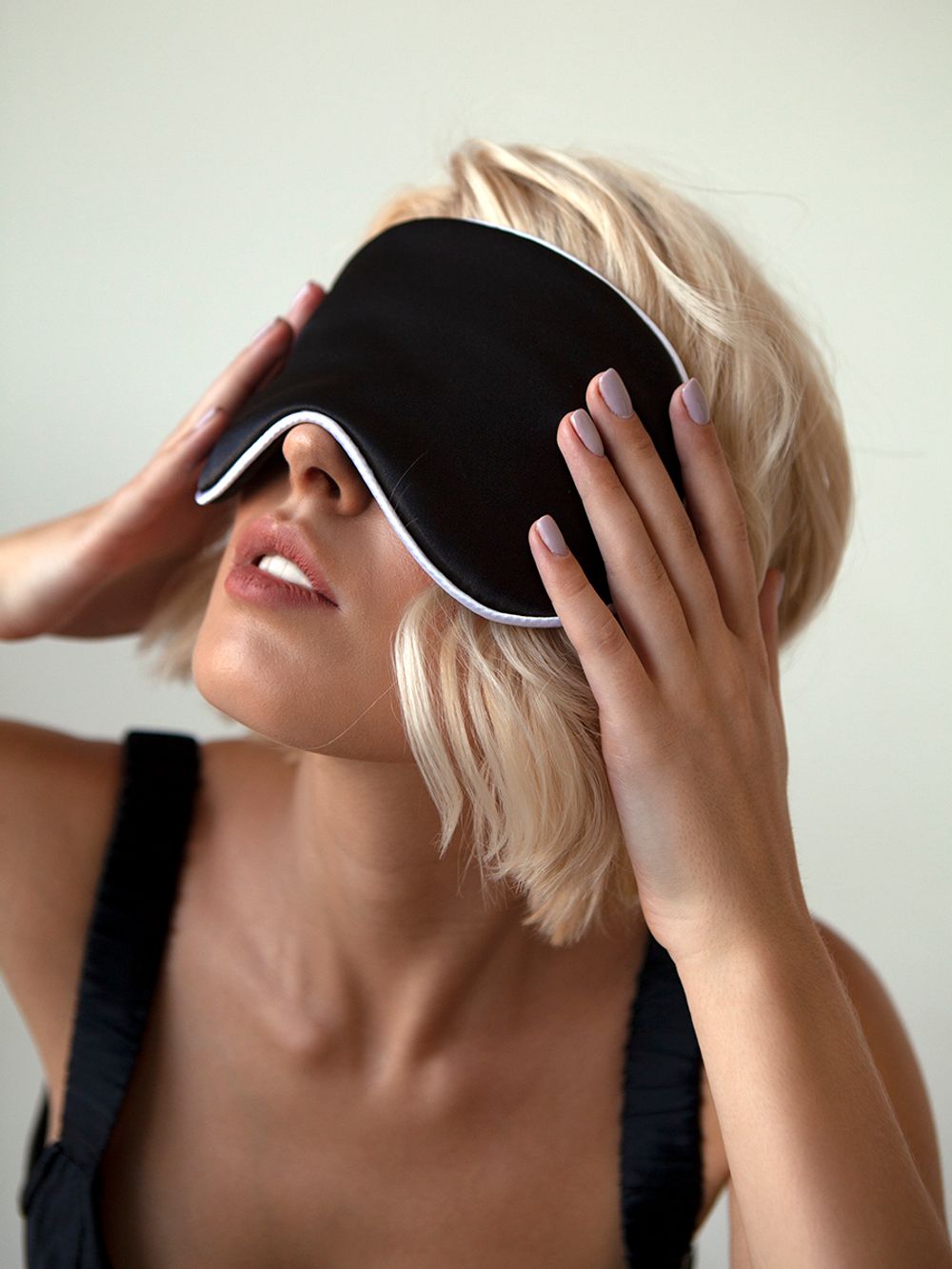 Маска шелковая