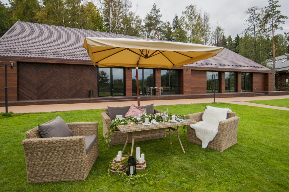 "Корсика" зонт уличный 3х3м на боковой алюминиевой опоре, цвет под дерево