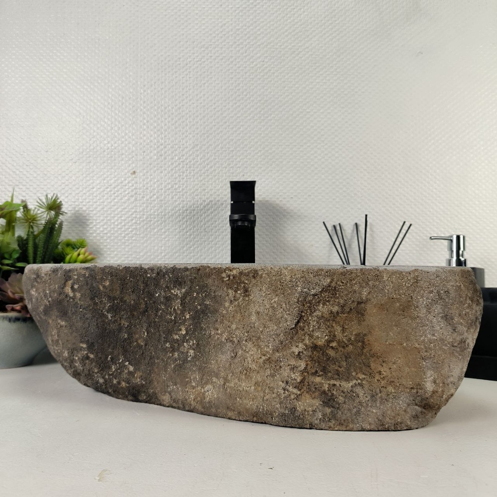 Раковина из речного камня RS-65039 54*38*15 0857