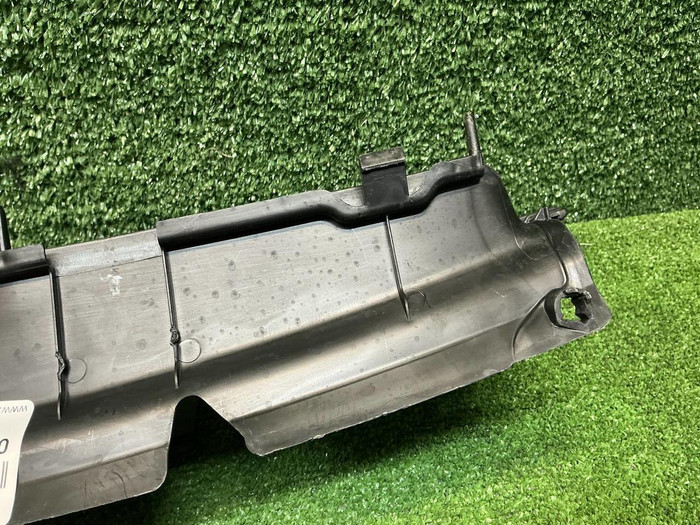 Воздуховод радиатора Porsche Macan 95b (2021-н.в.)